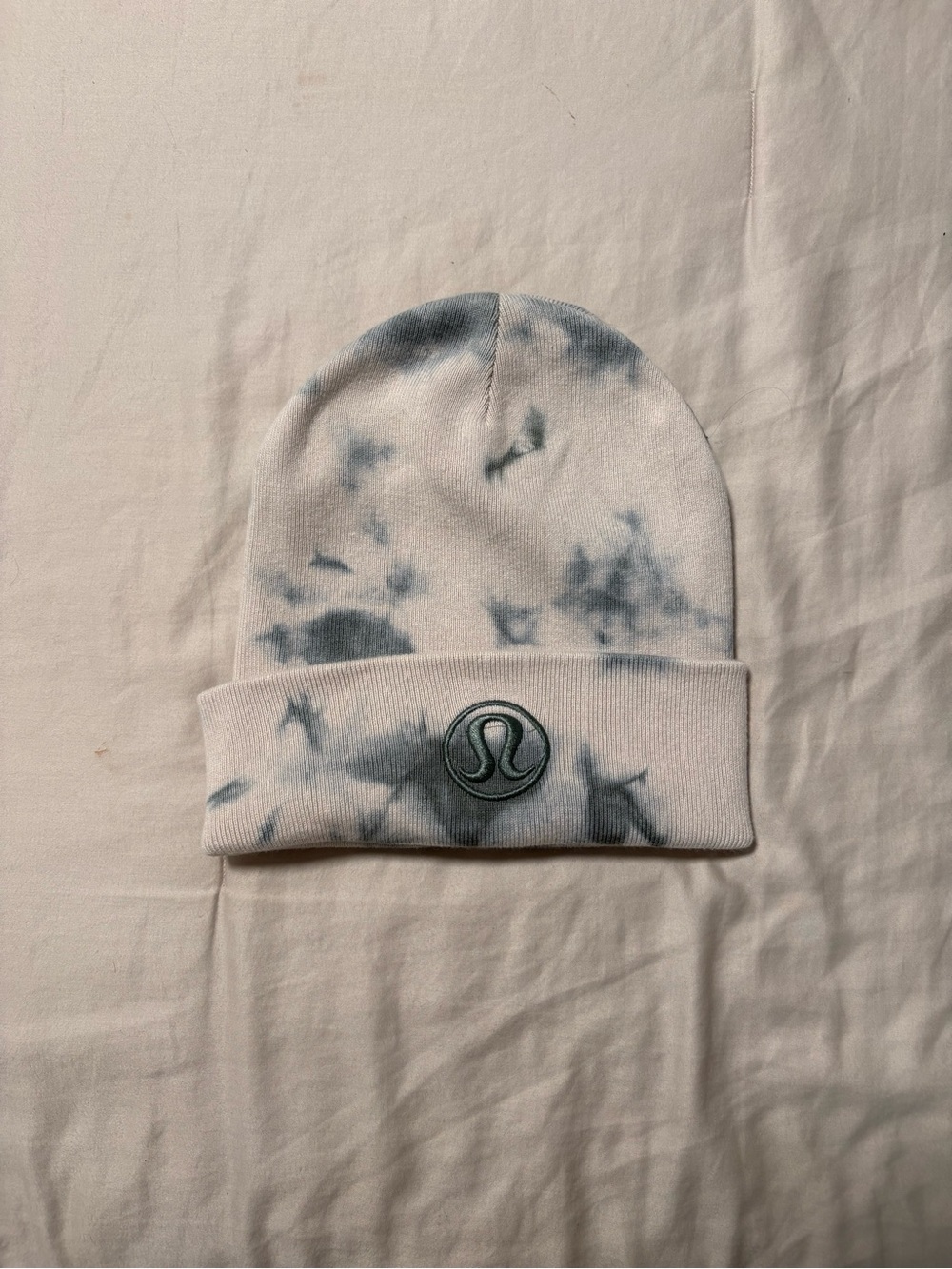 lululemon athletica White & Blue Tie-Dye Cuffed Beanie